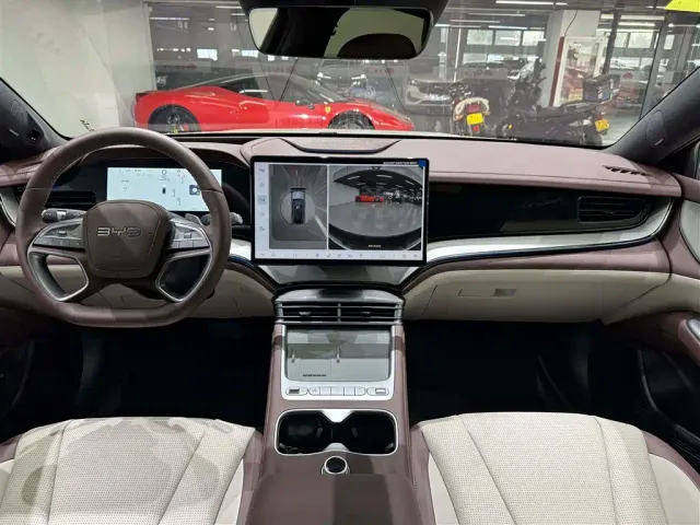 BYD Seal 07 DM-i — Фото автомобиля 17
