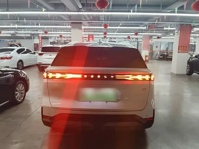 Geely Galaxy L7 — Фото автомобиля 5