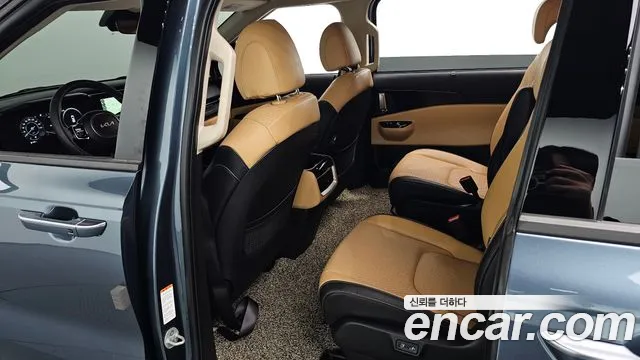 Kia Carnival 4th Gen — Фото автомобиля 16