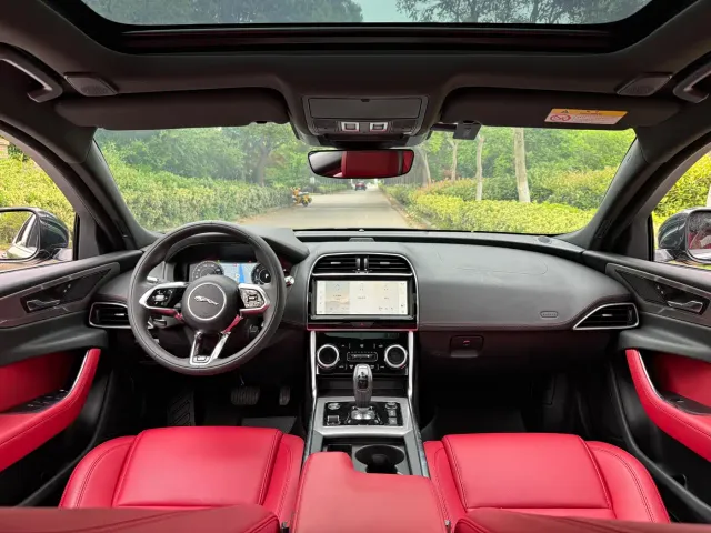 Jaguar XEL — Фото автомобиля 8