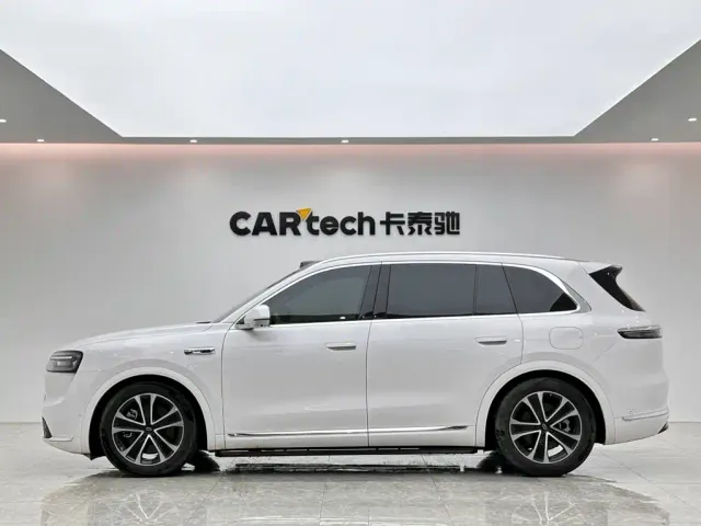 Aito M7 — Фото автомобиля 2