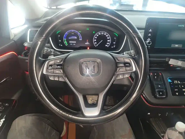 Honda Elysion — Фото автомобиля 10