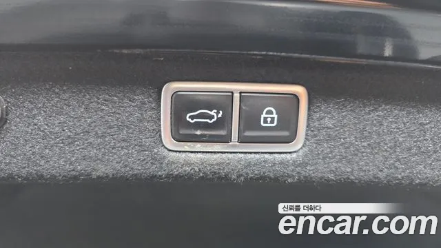 Hyundai Grandeur Grandeur (GN7) 3.5 Бензин 4WD — Фото автомобиля 20