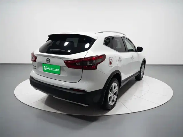 Nissan Qashqai — Фото автомобиля 5