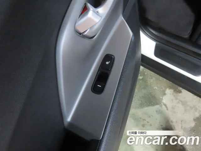 Kia Niro — Фото автомобиля 6