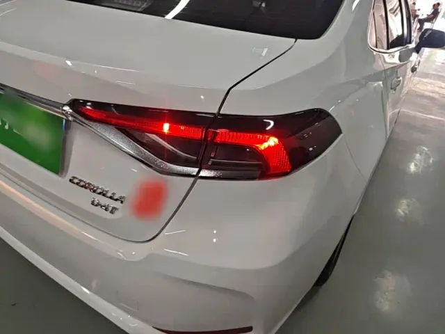 Toyota Corolla — Фото автомобиля 7