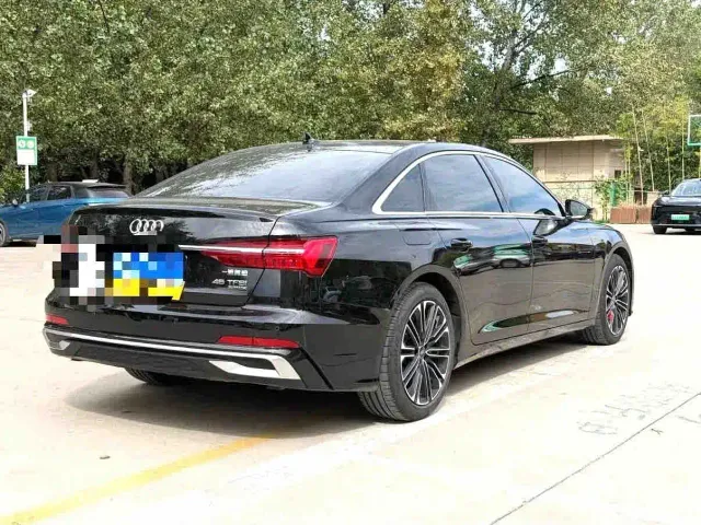 Audi A6L — Фото автомобиля 15