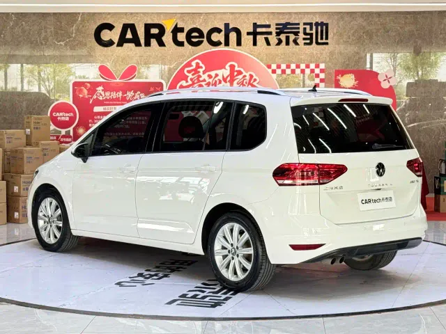 Volkswagen Touran 2021 Touran L 280TSI DSG Comfort Edition 7-seater — Фото автомобиля 18