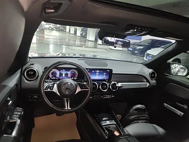 Mercedes-Benz GLB-Class — Фото автомобиля 9