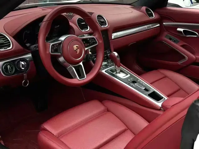 Porsche 718 — Фото автомобиля 3
