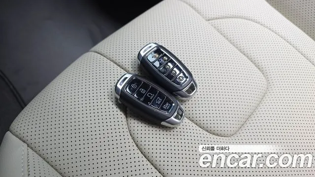 Hyundai AVANTE Avante (CN7) — Фото автомобиля 26
