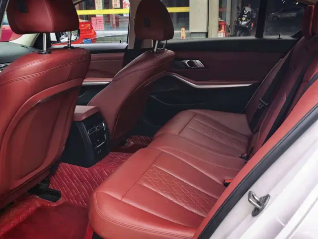 BMW 3 Series — Фото автомобиля 11