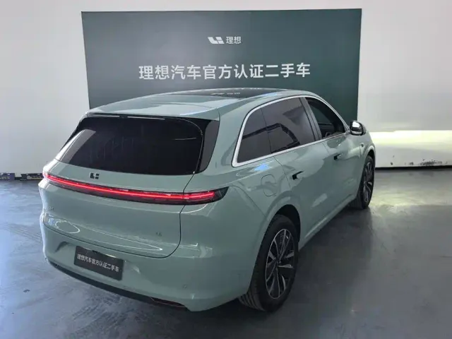 Li Auto L6 — Фото автомобиля 3