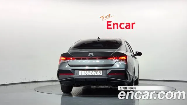 Hyundai Avante CN7 — Фото автомобиля 4