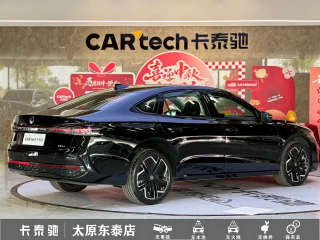 Volkswagen Passat — Фото автомобиля 24