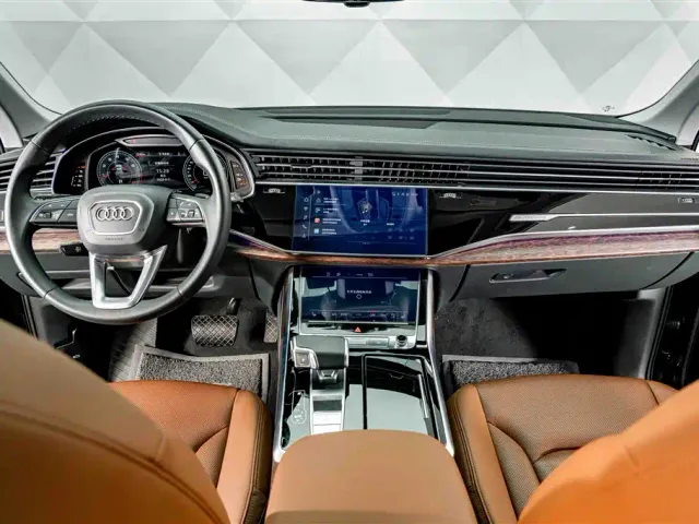 Audi Q7 — Фото автомобиля 13