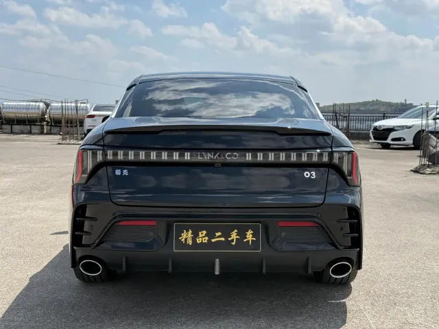 Lynk & Co Lynk & Co 03 2023 2.0TD DCT Power Halo — Фото автомобиля 15