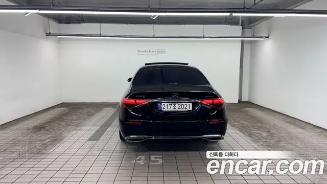 Mercedes-Benz S-Class — Фото автомобиля 4