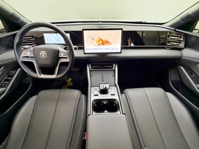 BYD Qin L — Фото автомобиля 9