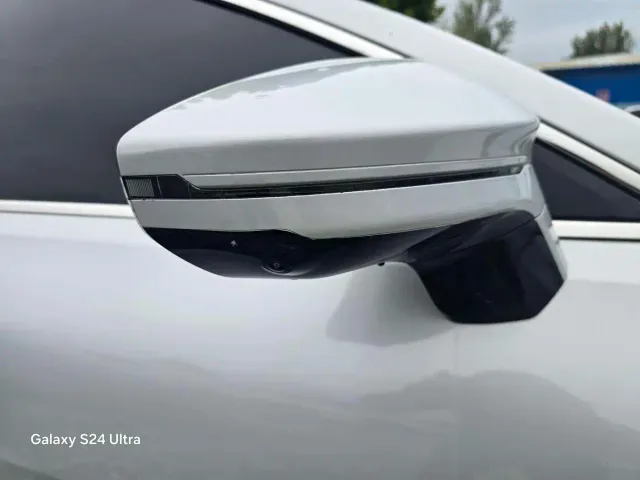 Geely Galaxy E8 — Фото автомобиля 11