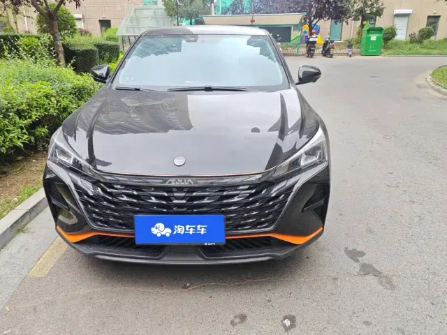 Dongfeng Yixuan — Фото автомобиля 2