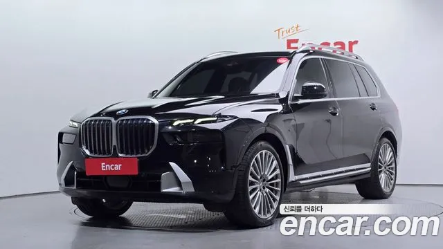 Фотография автомобиля — BMW X7 G07