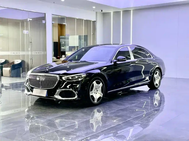 Фотография автомобиля — Mercedes-Benz Maybach S-Class
