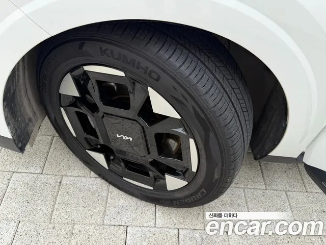 Kia Carnival Generation 4 — Фото автомобиля 17