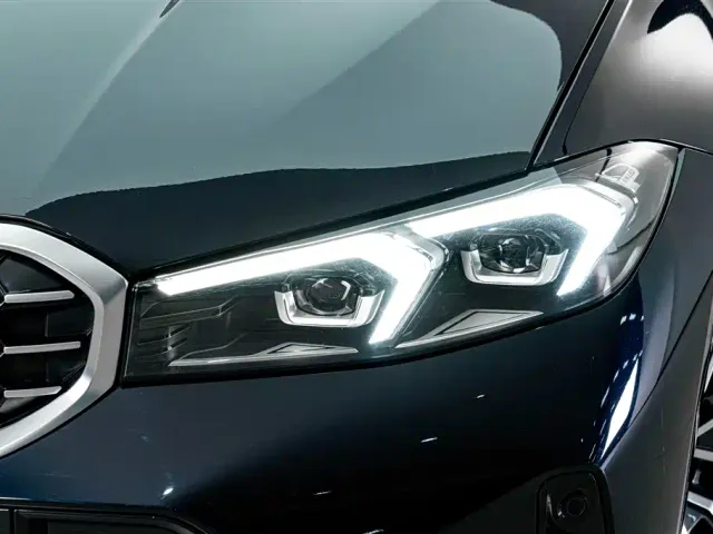 BMW 3 Series — Фото автомобиля 4