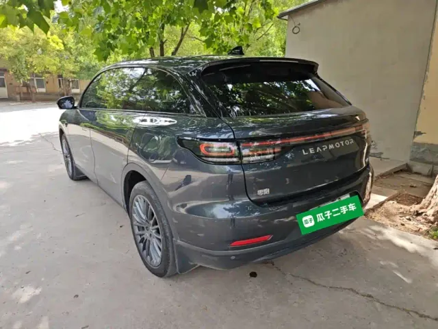 Leapmotor C11 — Фото автомобиля 4