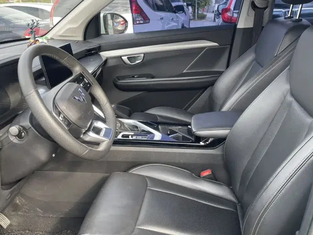 Wuling Asta — Фото автомобиля 6