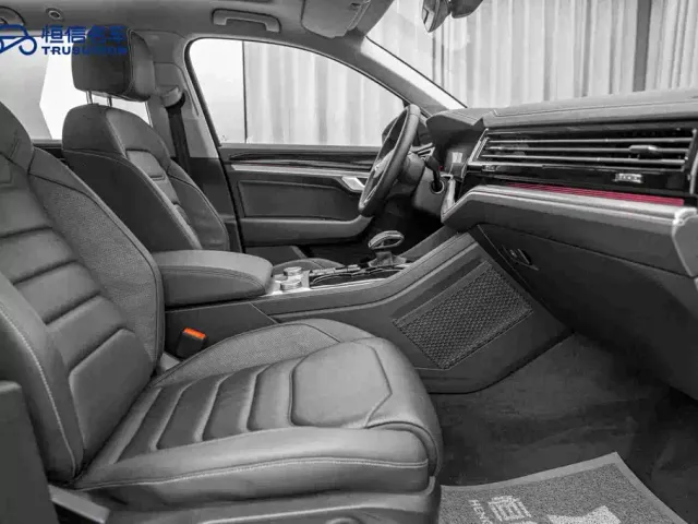 Volkswagen Touareg — Фото автомобиля 15