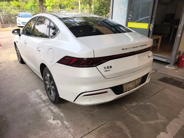 BYD Qin PLUS — Фото автомобиля 10