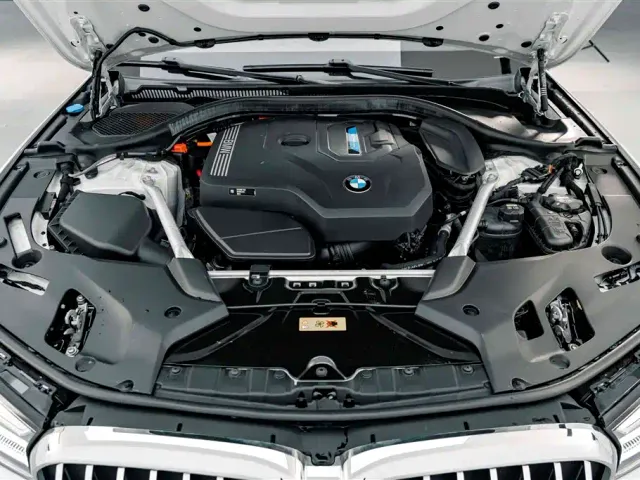 BMW 5 Series — Фото автомобиля 24