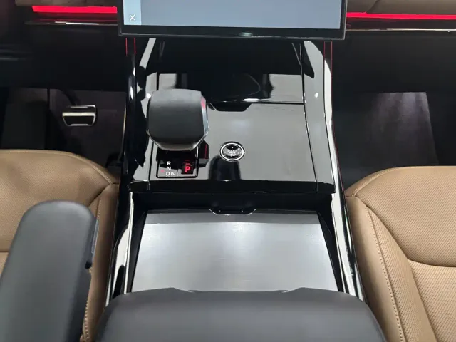 Land Rover Range Rover Sport — Фото автомобиля 18