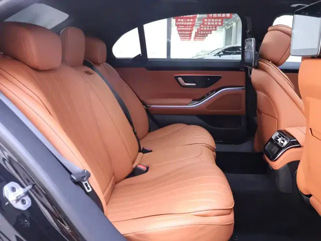 Mercedes-Benz S-Class — Фото автомобиля 21