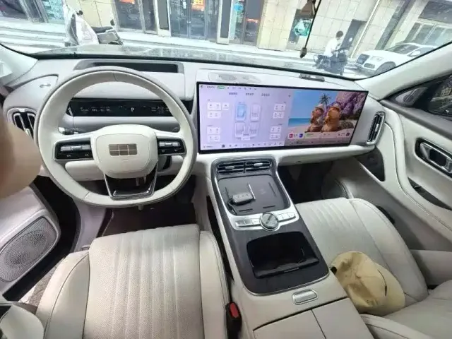 Geely Galaxy M9 — Фото автомобиля 4