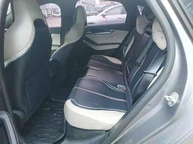 BYD Qin PLUS — Фото автомобиля 16