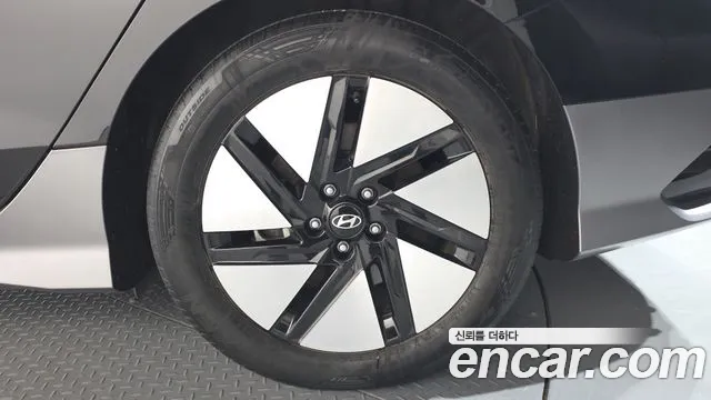 Hyundai Ioniq 6 — Фото автомобиля 6