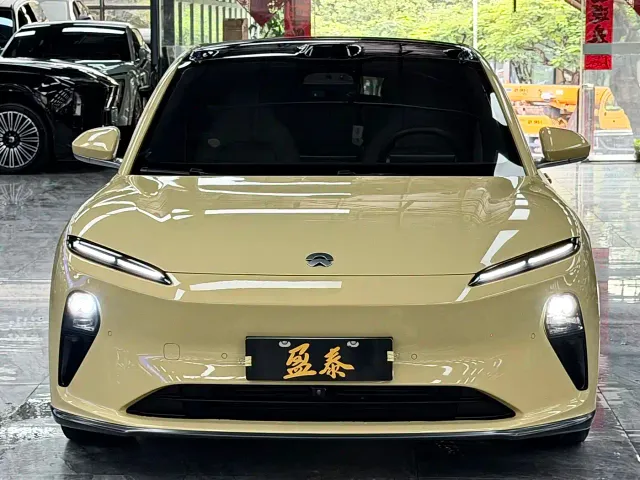 Nio ET5 Touring — Фото автомобиля 2
