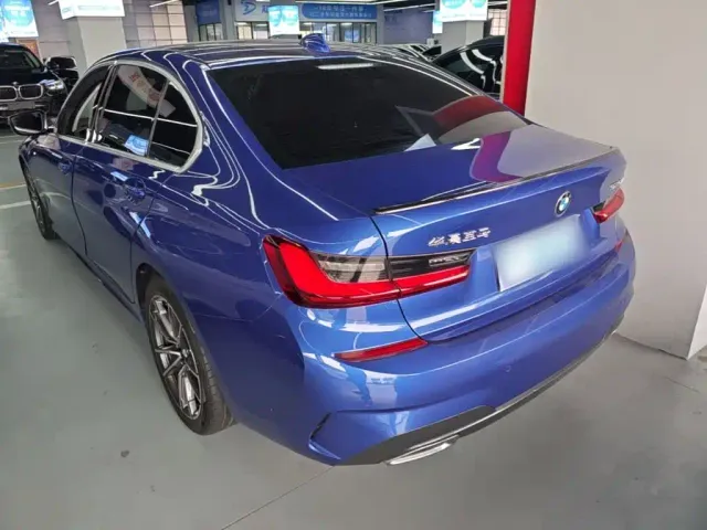 BMW 3 Series — Фото автомобиля 4
