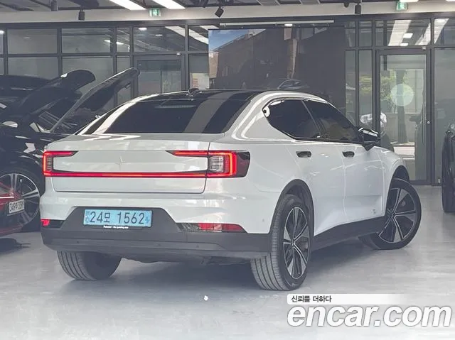 Polestar Polestar 2 — Фото автомобиля 2