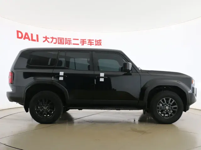 Toyota Prado — Фото автомобиля 12