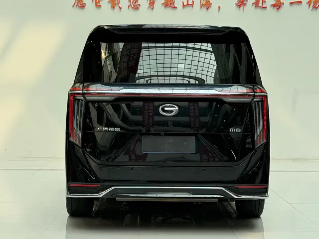 GAC Trumpchi M8 — Фото автомобиля 14