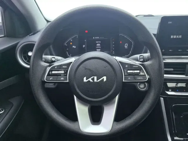 Kia K3 — Фото автомобиля 13