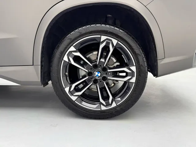 BMW X1 — Фото автомобиля 8