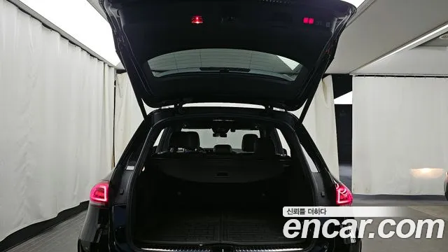 Mercedes-Benz GLE-Class — Фото автомобиля 20
