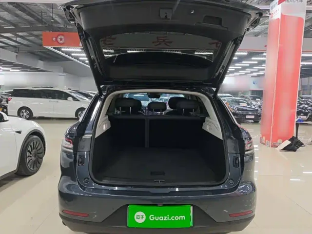 Leapmotor C11 — Фото автомобиля 18