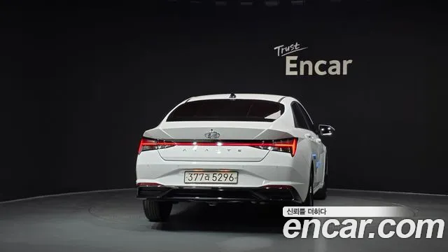 Hyundai Avante CN7 — Фото автомобиля 4