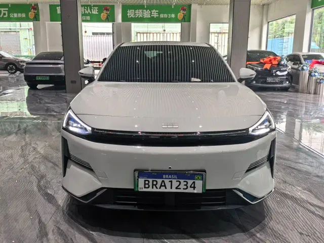 Geely Galaxy L6 — Фото автомобиля 2